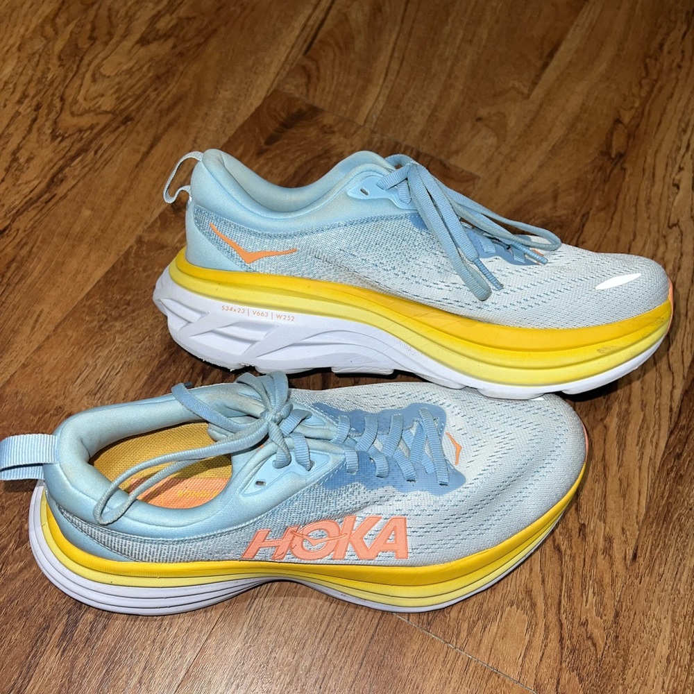 Hoka Bondi 8 Running Shoes
